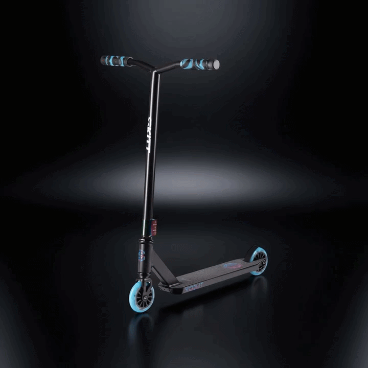 SKITT Freestyle koloběžka SCOUT Black Rainbow pro nejmenší od 105 cm animace